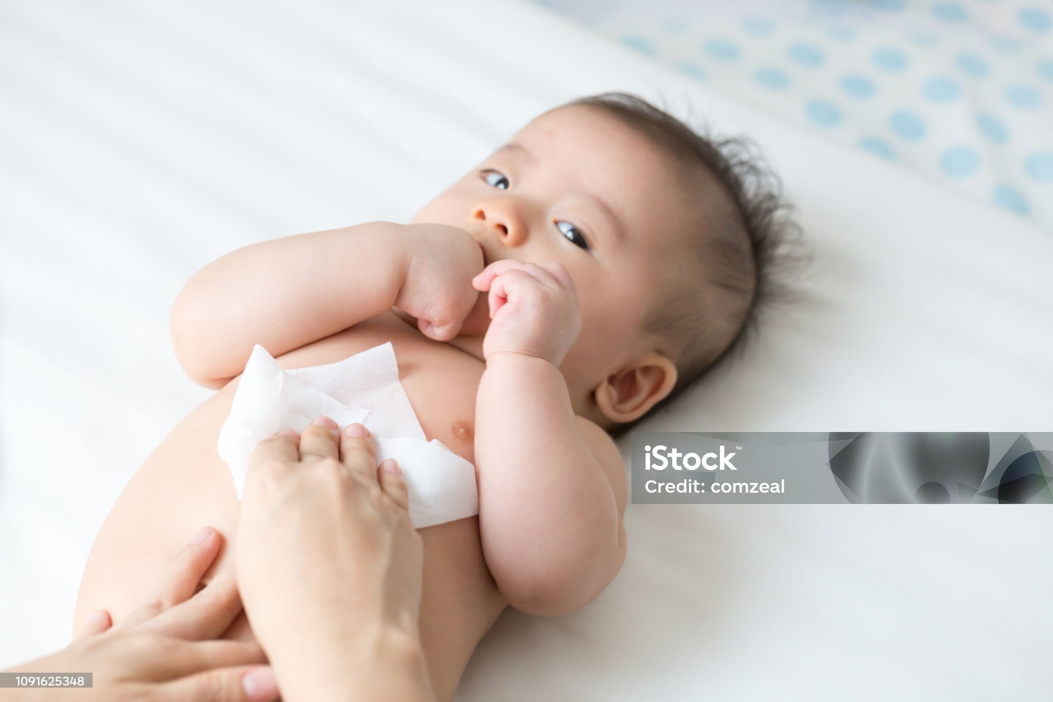 Your Guide to Choosing the Right Diapers and Wipes for Your Child!